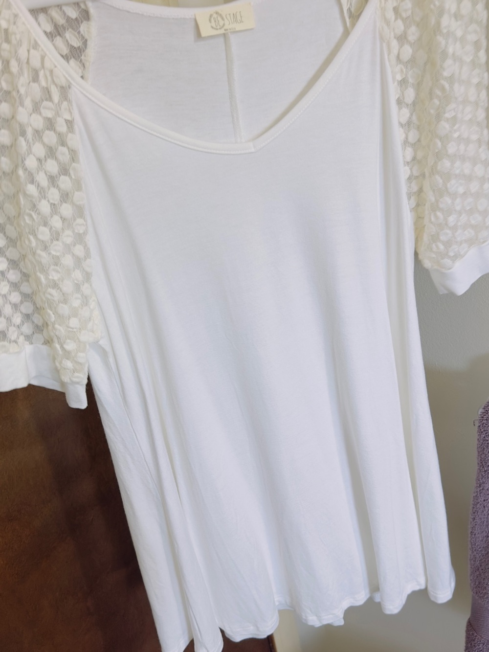 Women's White Lace Sleeve Tunic Top